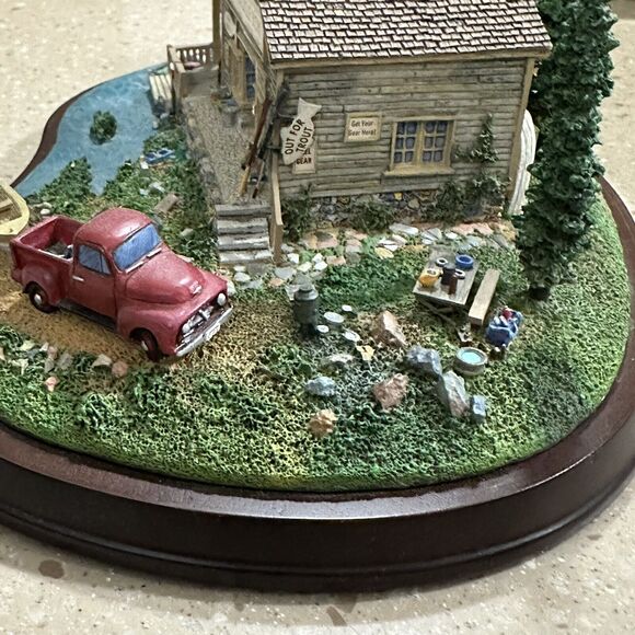 Danbury Mint “The Tackle Box” Collectors Great Cond, No Chips - Picture 5 of 6